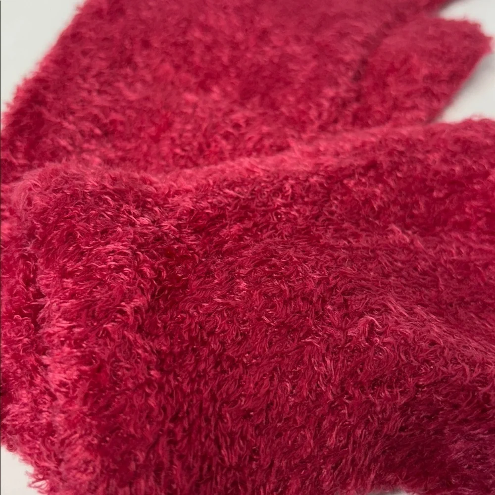 Woolrich  infused Aloe Vera moisturizing Red Gloves